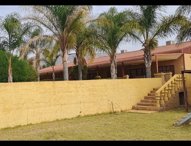 4HA SMALLHOLDING FOR SALE IN MODDERFONTEIN AH